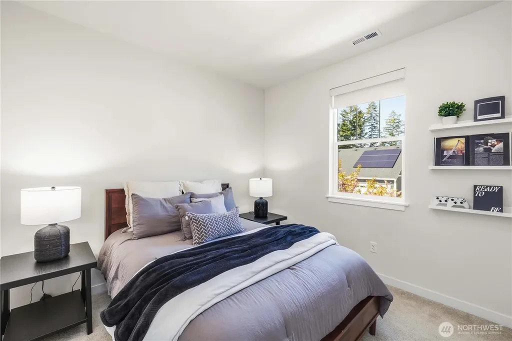 33136 Holly Avenue SE Black Diamond WA 98010