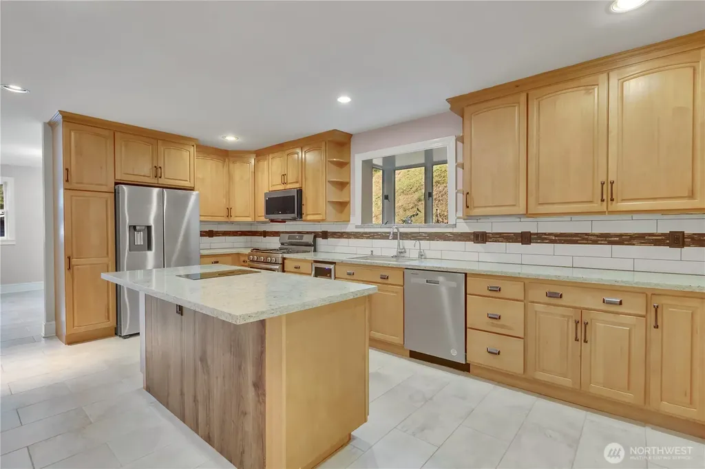 1622 SW 140th Street Burien WA 98166