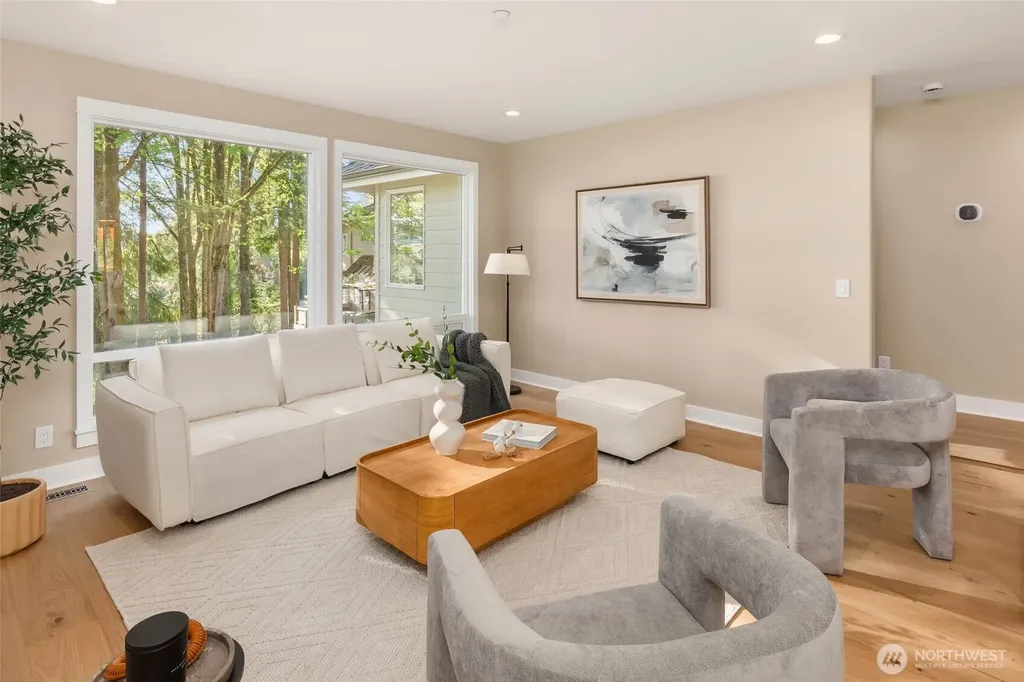 19221 SE 25th Street Sammamish WA 98075