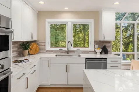 19221 SE 25th Street Sammamish WA 98075