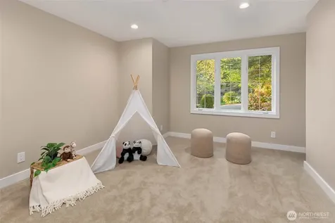 19221 SE 25th Street Sammamish WA 98075