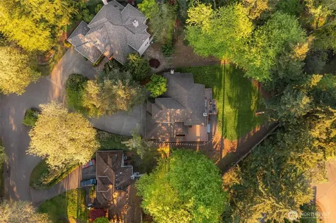 19221 SE 25th Street Sammamish WA 98075