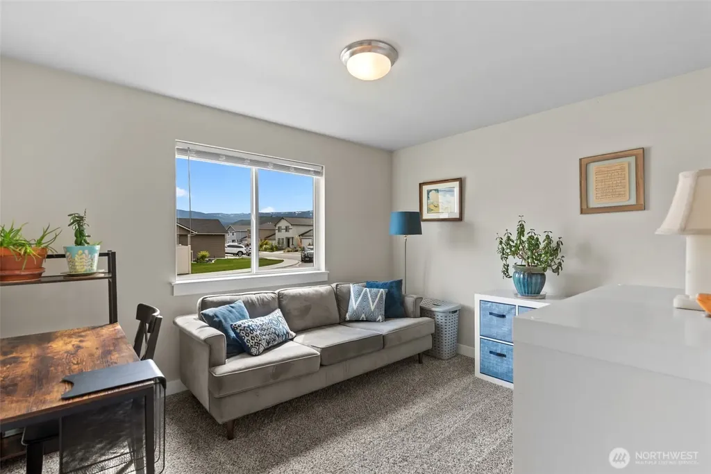 2259 S Mystical Loop East Wenatchee WA 98802
