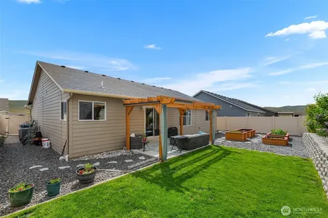 2259 S Mystical Loop East Wenatchee WA 98802