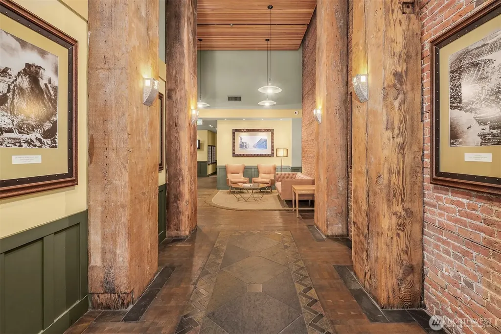 2324 1st Avenue Seattle WA 98121