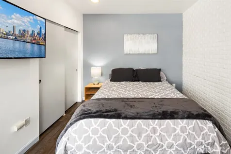 2324 1st Avenue Seattle WA 98121