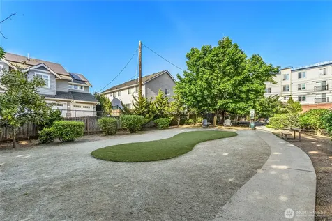 424 N 85th Street Seattle WA 98103