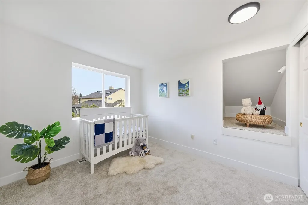 536 237th Avenue SE Sammamish WA 98074