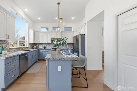 536 237th Avenue SE Sammamish WA 98074