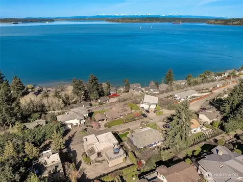 5711 Upland Terrace NE Tacoma WA 98422