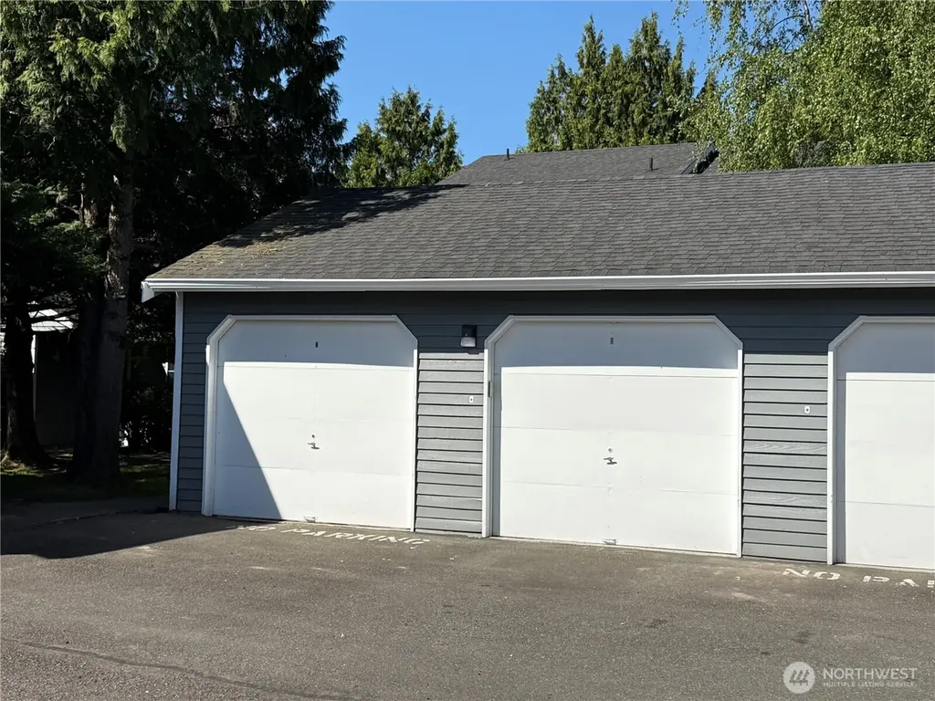 23960 58th Court Kent WA 99032