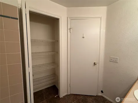 23960 58th Court Kent WA 99032