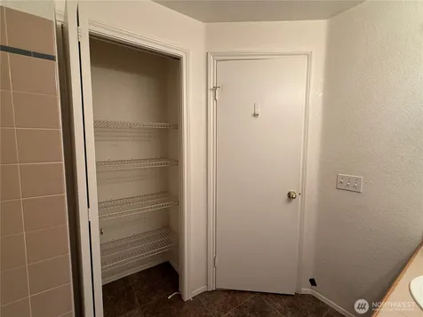 23960 58th Court Kent WA 99032