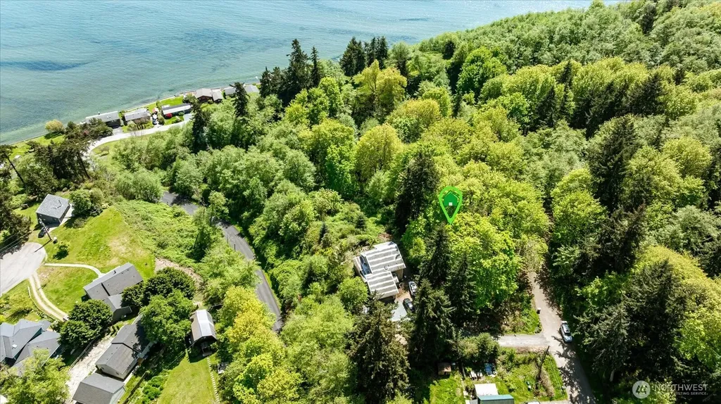 8119 Sand Dollar Lane Clinton WA 98236