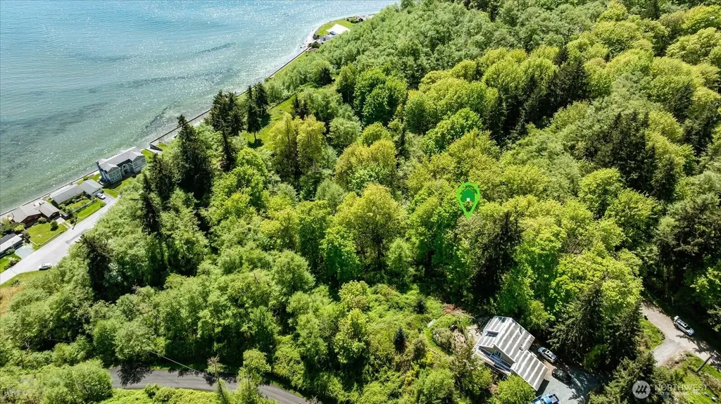8119 Sand Dollar Lane Clinton WA 98236