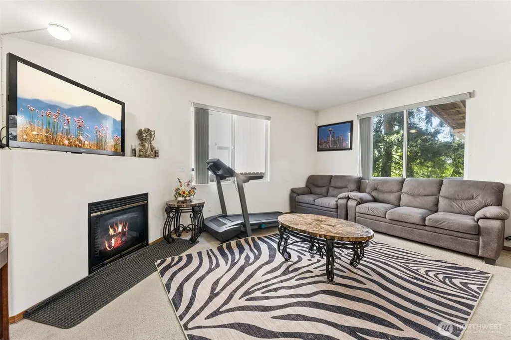 29854 30th Avenue S Federal Way WA 98003