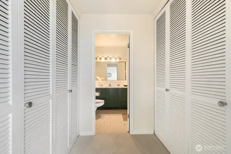521 5th Avenue W Seattle WA 98119