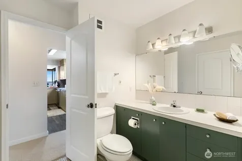 521 5th Avenue W Seattle WA 98119