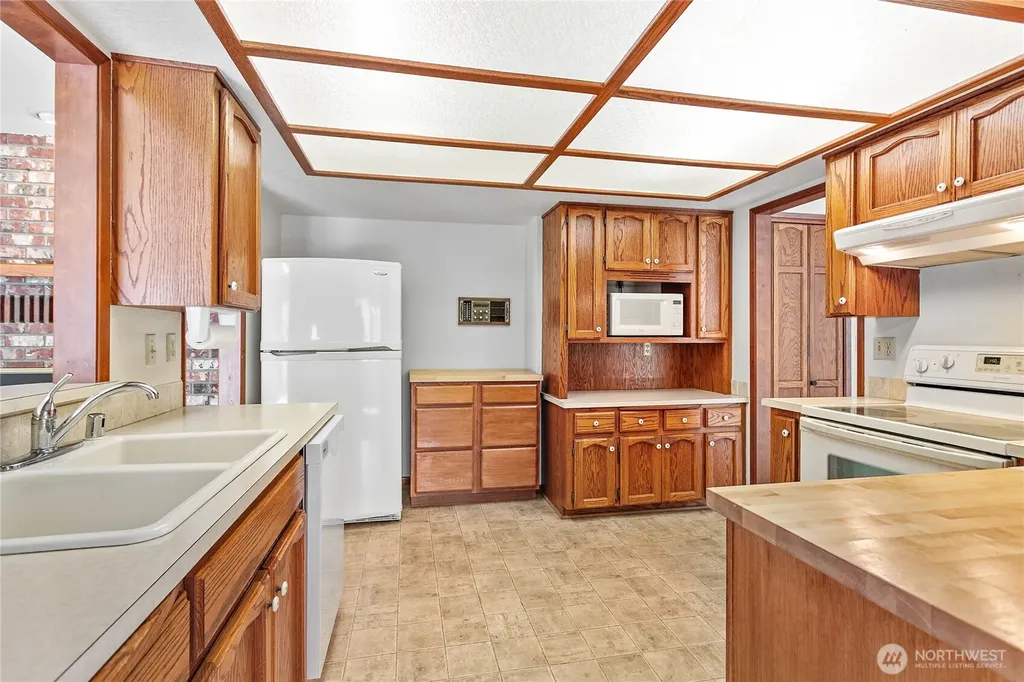 1843 Main Street Lynden WA 98264