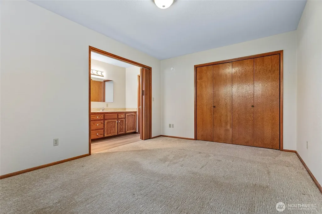 1843 Main Street Lynden WA 98264