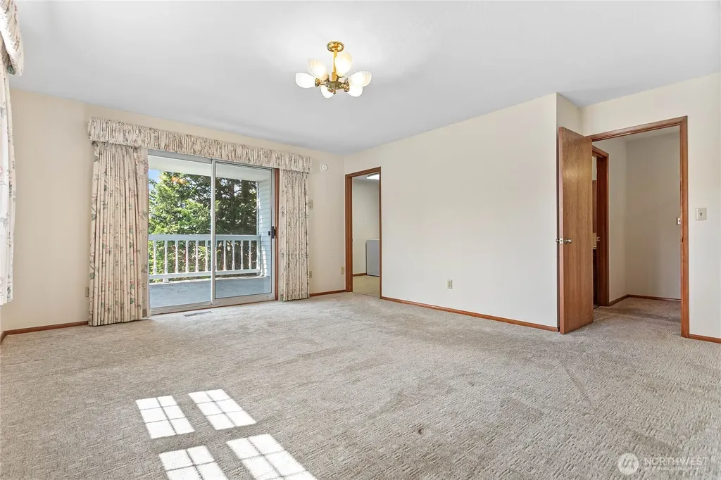 1843 Main Street Lynden WA 98264