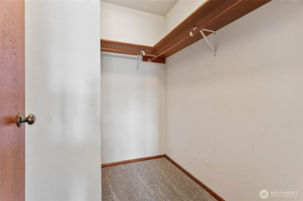 1843 Main Street Lynden WA 98264