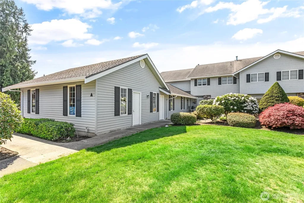 1843 Main Street Lynden WA 98264