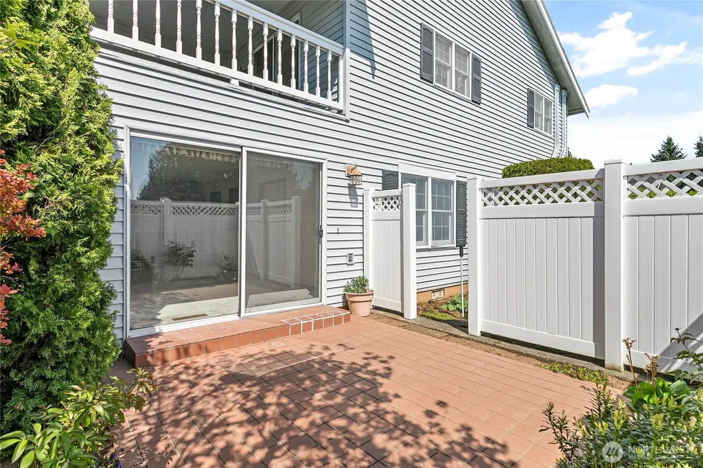 1843 Main Street Lynden WA 98264