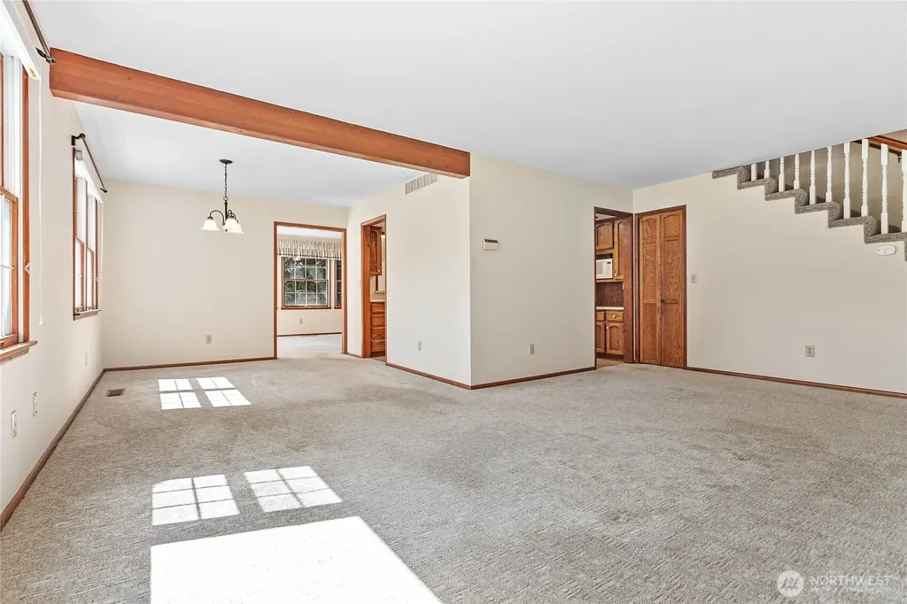 1843 Main Street Lynden WA 98264
