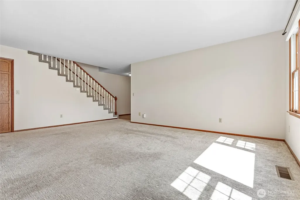 1843 Main Street Lynden WA 98264
