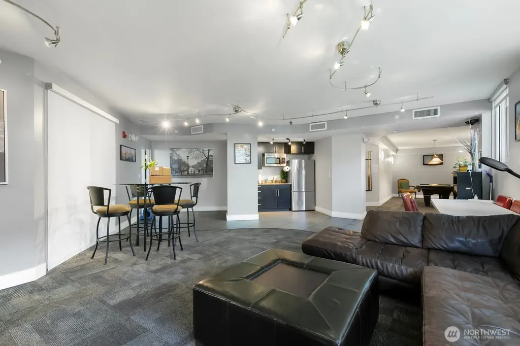 699 John Street Seattle WA 98109