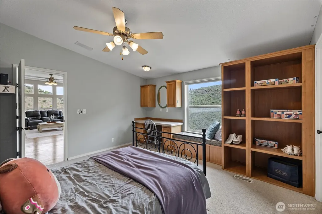 5370 W Umptanum Road Ellensburg WA 98926