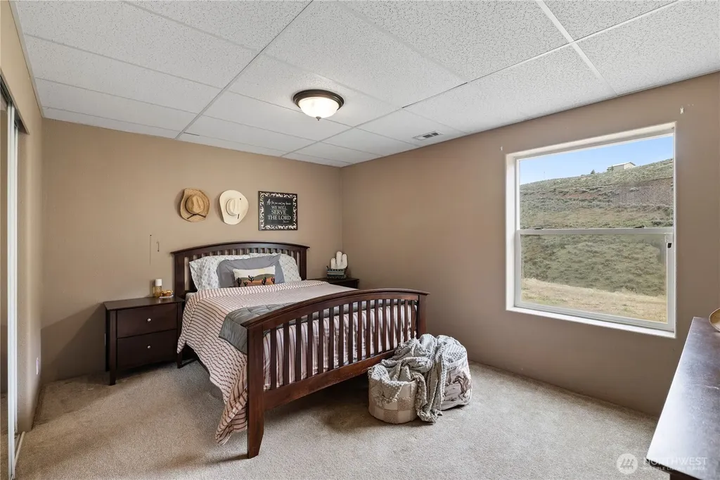 5370 W Umptanum Road Ellensburg WA 98926