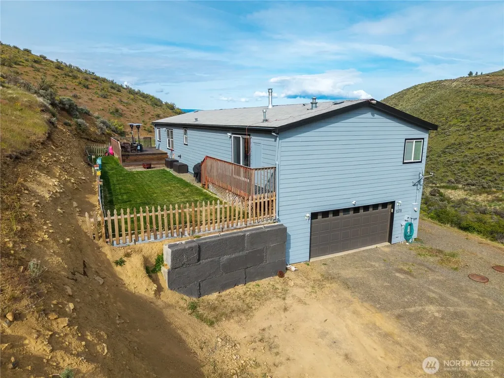 5370 W Umptanum Road Ellensburg WA 98926