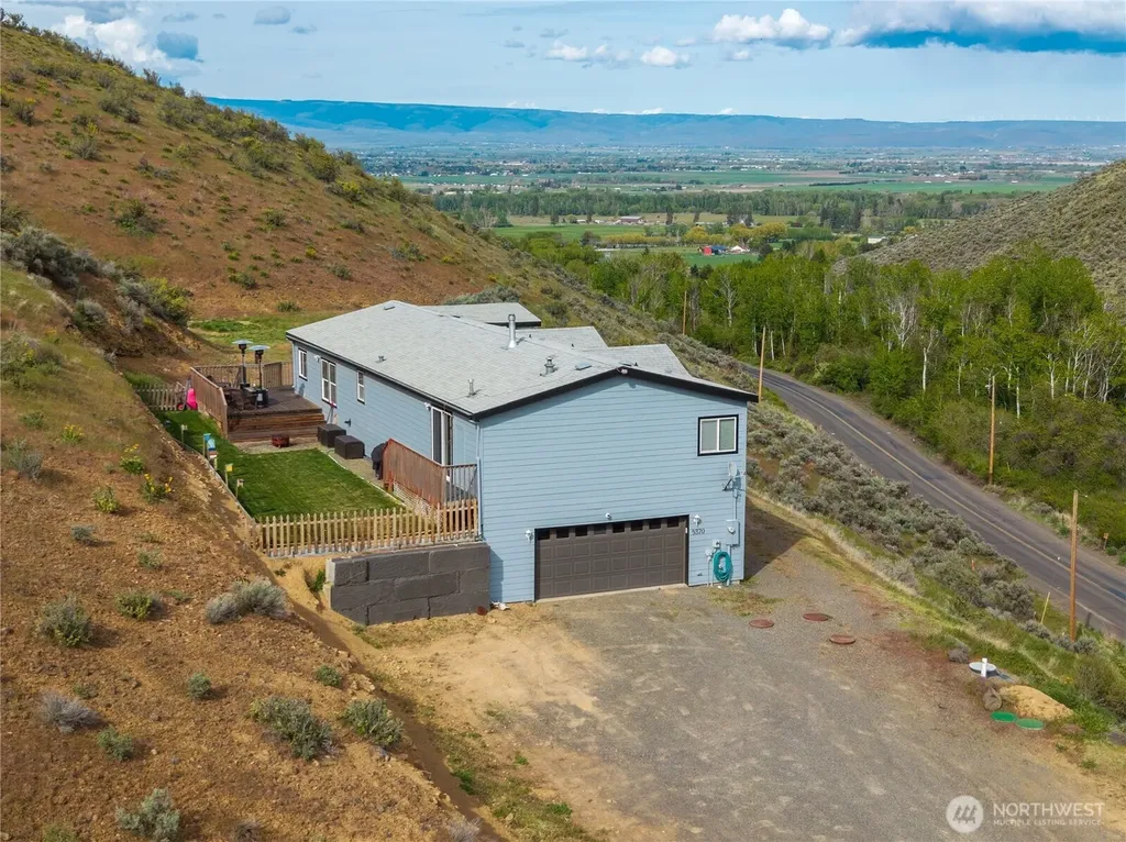 5370 W Umptanum Road Ellensburg WA 98926