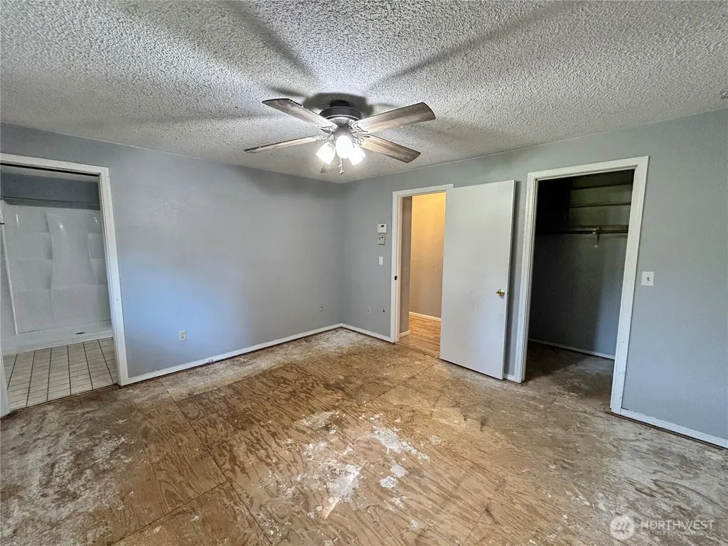 7305 38th Loop SE Lacey WA 98503