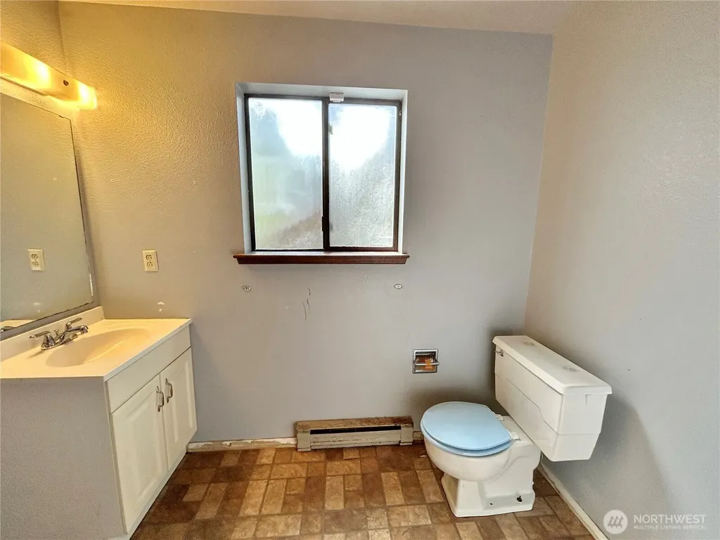 7305 38th Loop SE Lacey WA 98503
