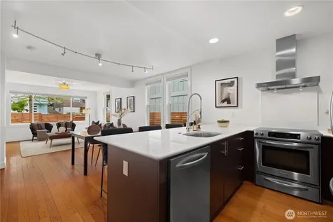 927 29th Avenue S Seattle WA 98144