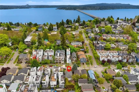 927 29th Avenue S Seattle WA 98144