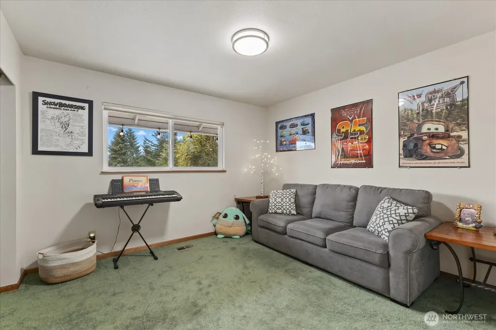 17151 SE Petrovitsky Road Renton WA 98058