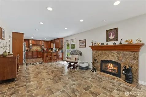 17151 SE Petrovitsky Road Renton WA 98058
