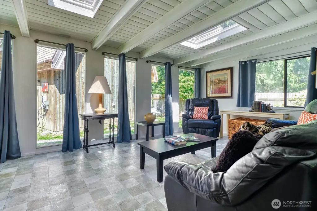 2240 Cedar Point Drive Point Roberts WA 98281