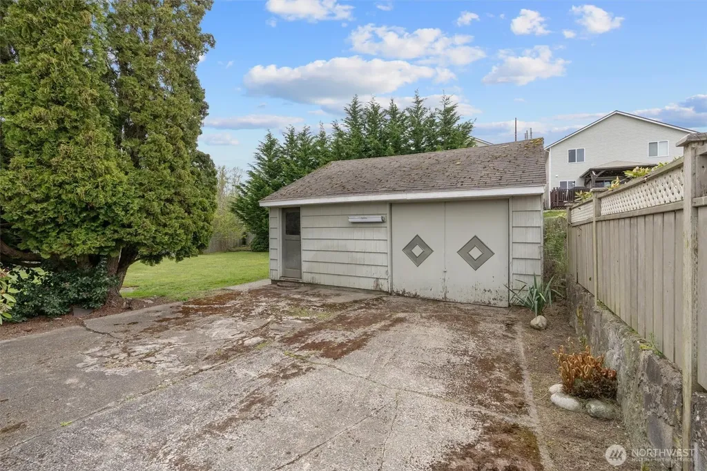 331 81st Avenue NE Lake Stevens WA 98258
