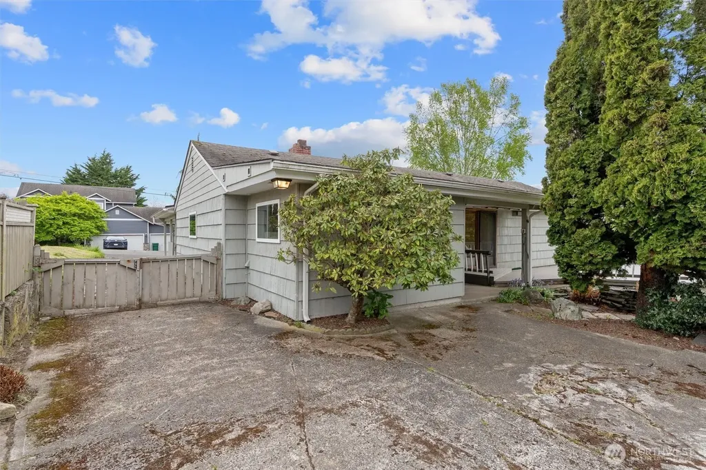 331 81st Avenue NE Lake Stevens WA 98258