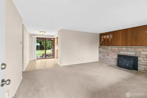 331 81st Avenue NE Lake Stevens WA 98258