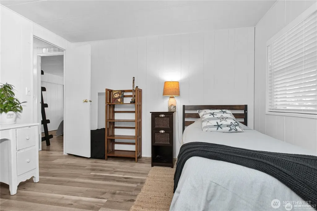10029 Whitecap Drive NW Olympia WA 98502