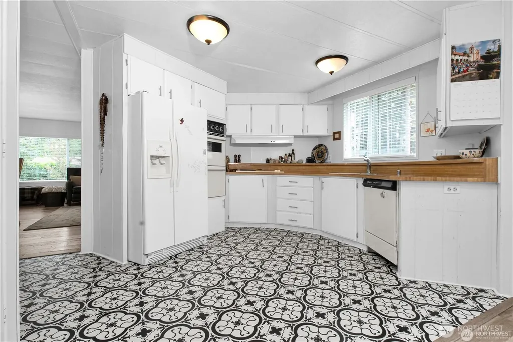 10029 Whitecap Drive NW Olympia WA 98502
