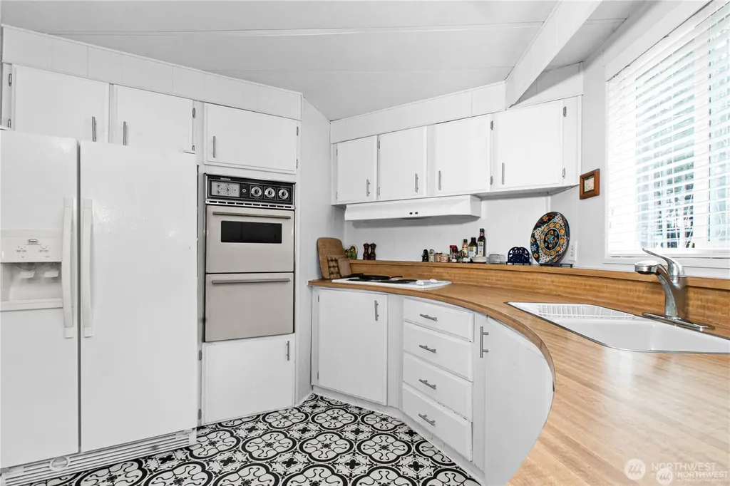 10029 Whitecap Drive NW Olympia WA 98502