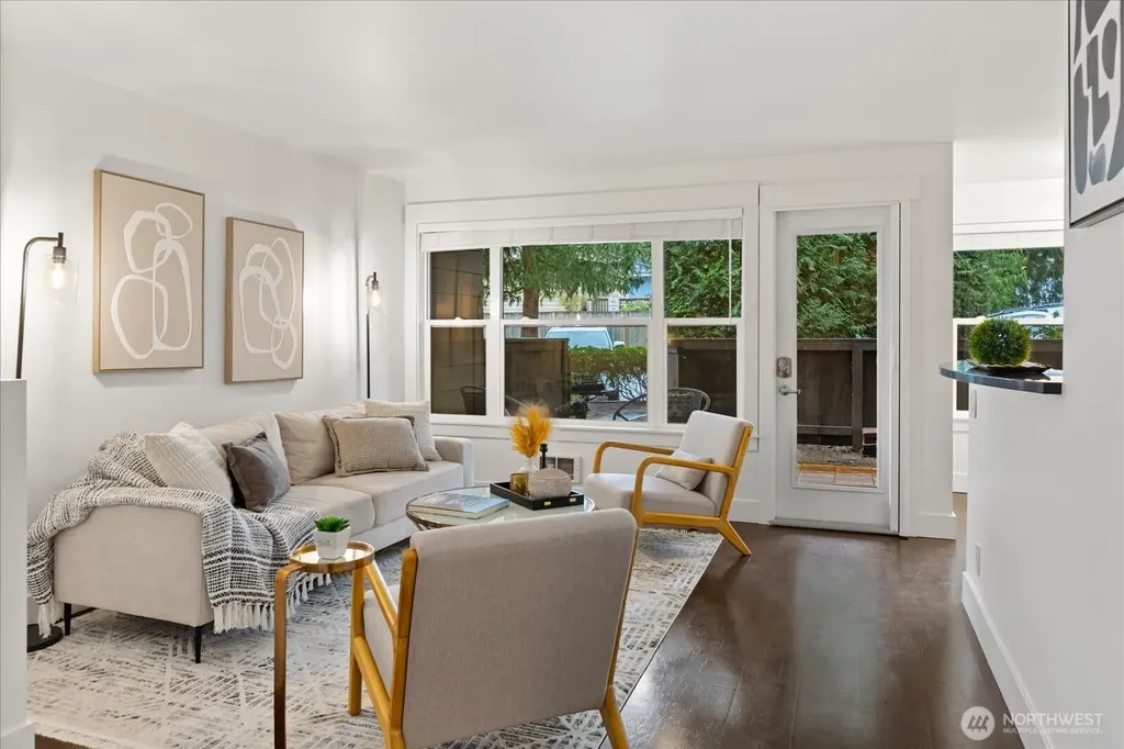 22910 90th Avenue W Edmonds WA 98026