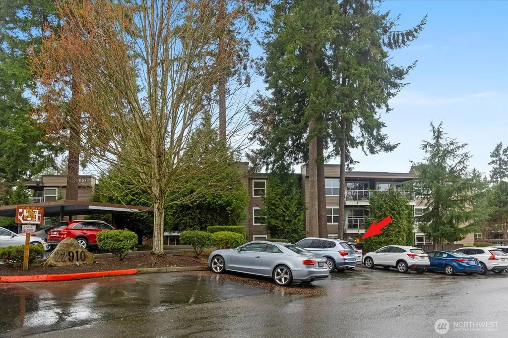 22910 90th Avenue W Edmonds WA 98026